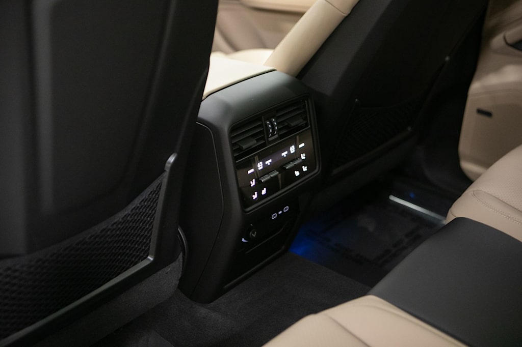 Thumbnail: 2026 Porsche Cayenne - 37