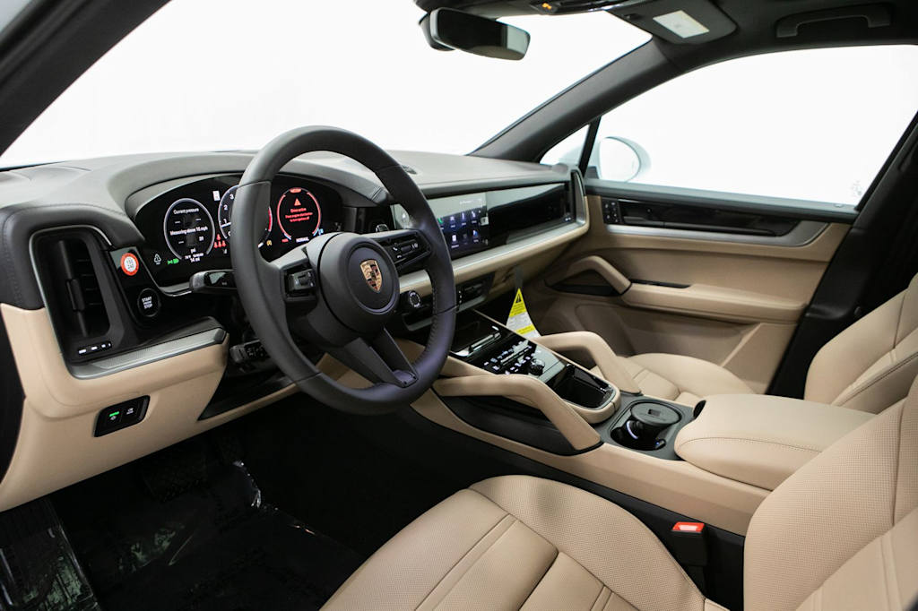 Thumbnail: 2026 Porsche Cayenne - 2