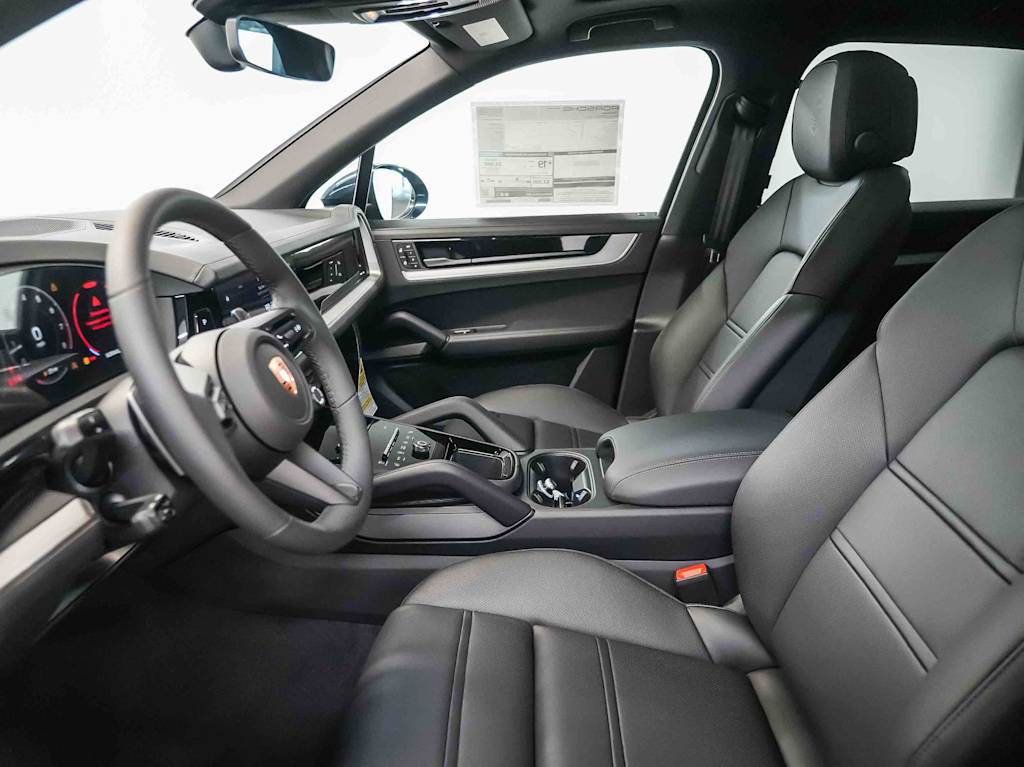 Thumbnail: 2026 Porsche Cayenne - 25