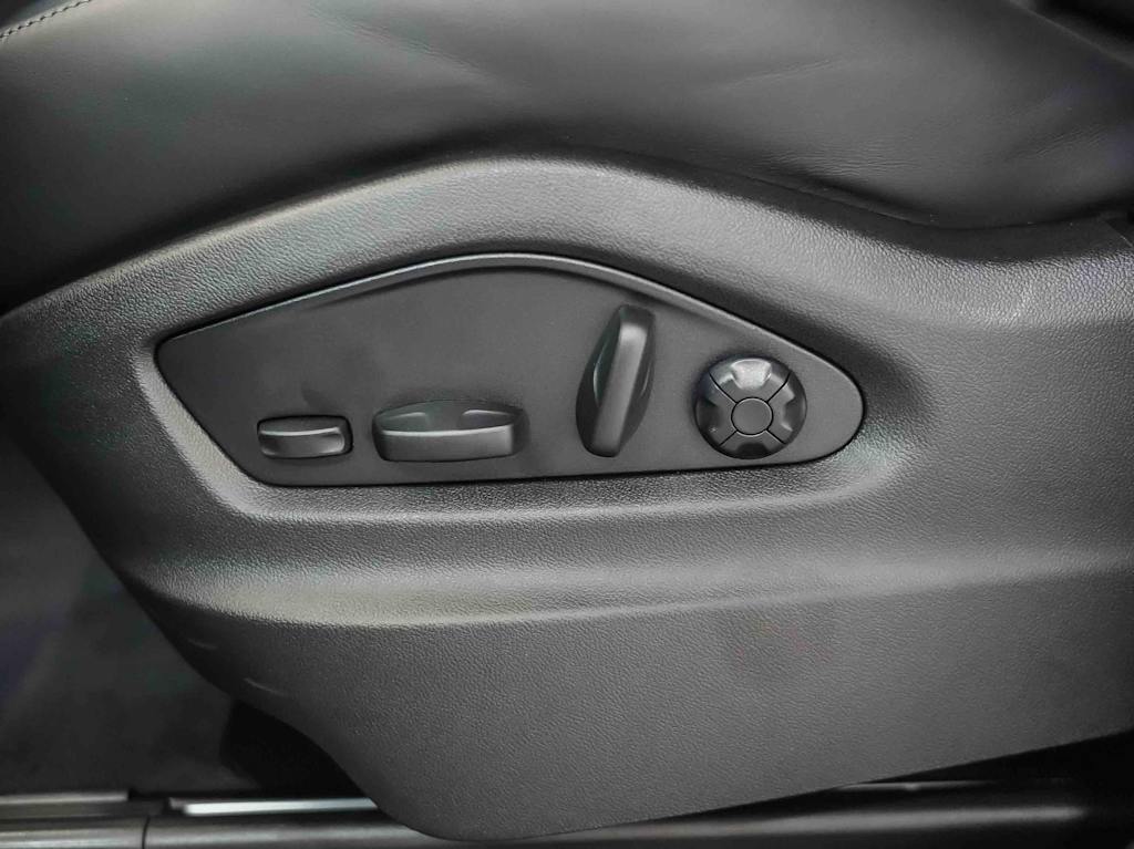 Thumbnail: 2026 Porsche Cayenne - 28