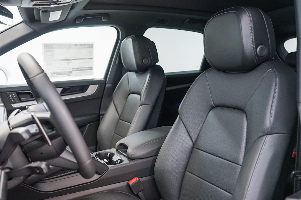 Thumbnail: 2026 Porsche Cayenne - 11