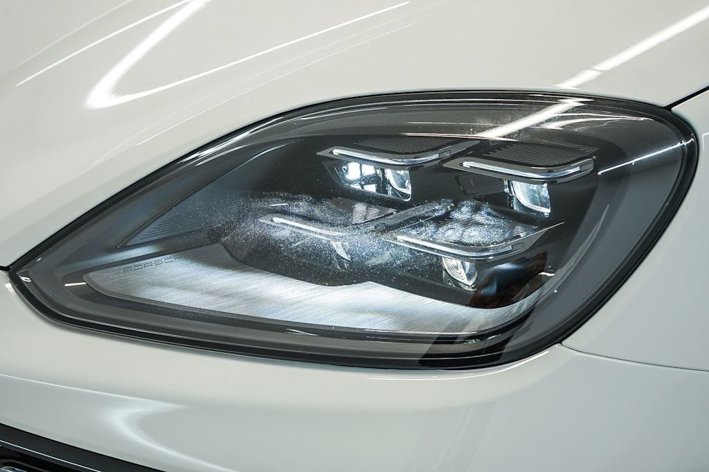 Thumbnail: 2026 Porsche Cayenne - 25