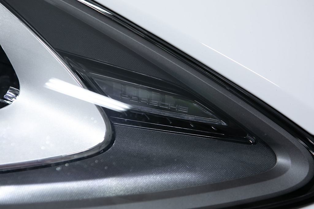 Thumbnail: 2022 Porsche Cayenne - 22