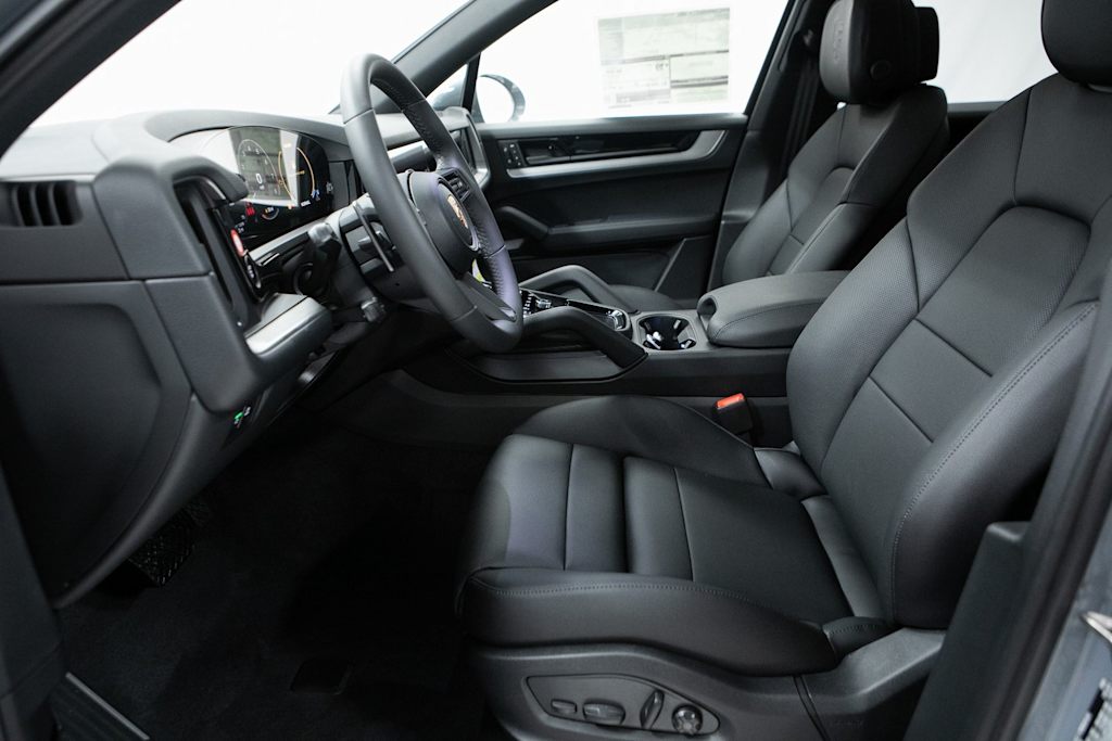 Thumbnail: 2026 Porsche Cayenne - 9