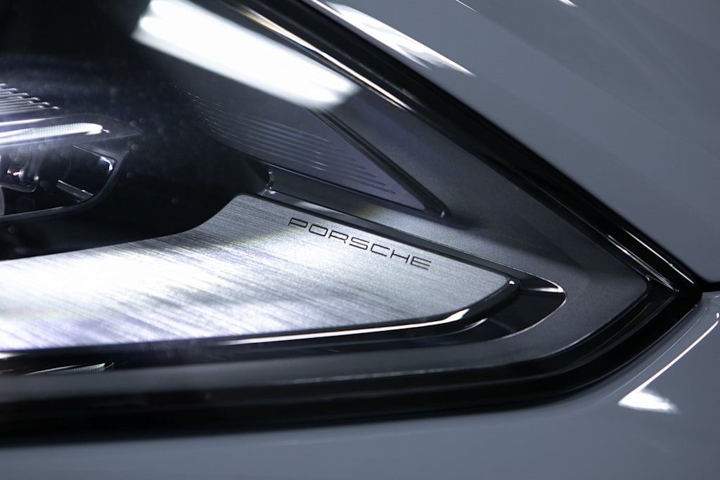 Thumbnail: 2026 Porsche Cayenne - 30