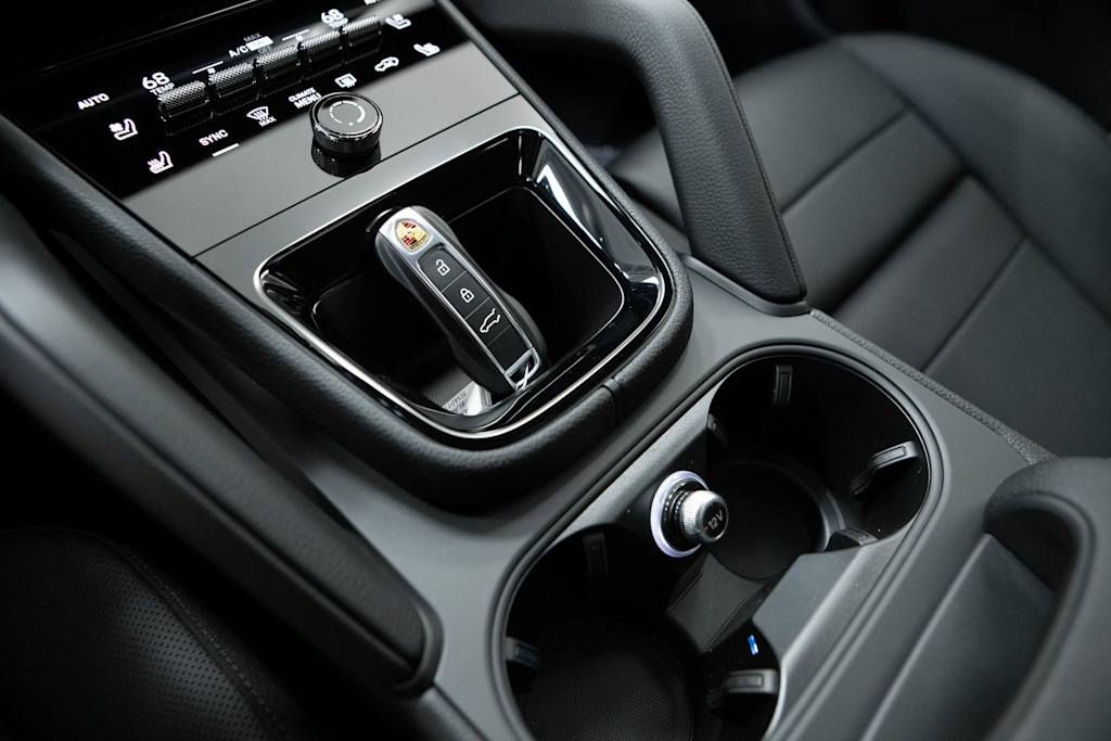 Thumbnail: 2026 Porsche Cayenne - 23