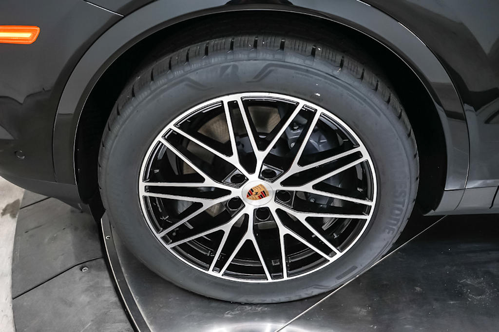 Thumbnail: 2026 Porsche Cayenne - 24
