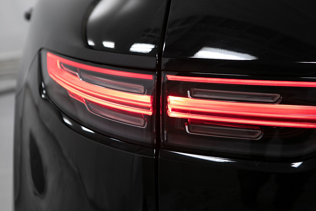 Thumbnail: 2023 Porsche Cayenne - 22