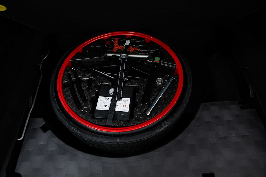 Thumbnail: 2023 Porsche Cayenne - 38