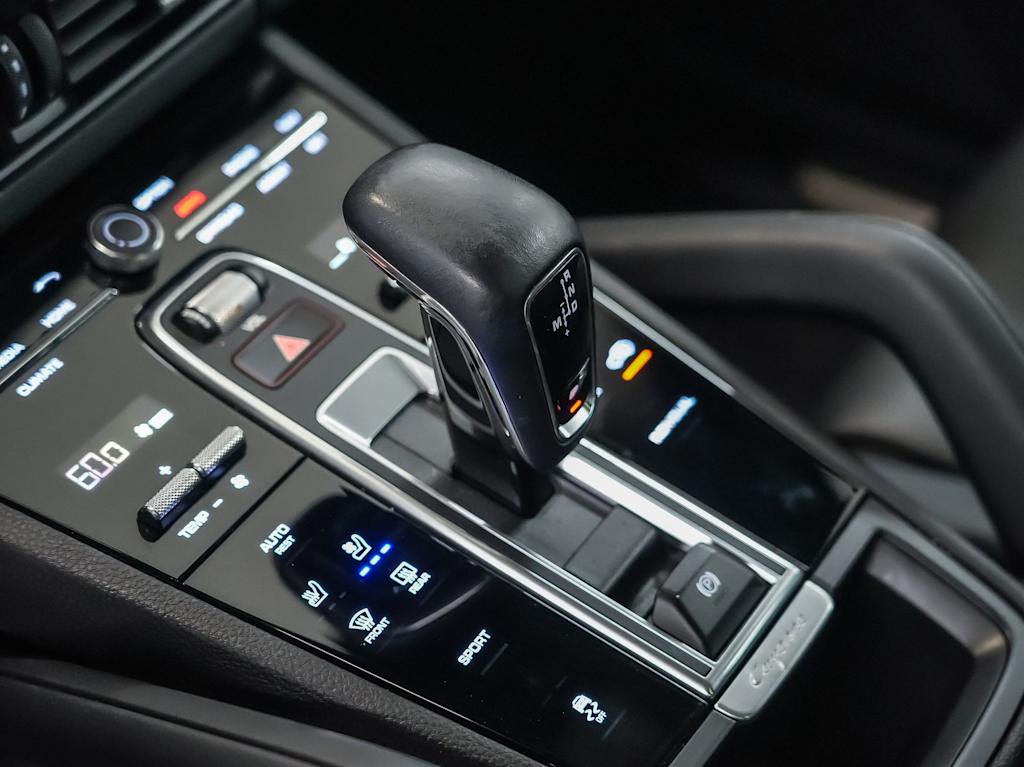 Thumbnail: 2023 Porsche Cayenne - 15