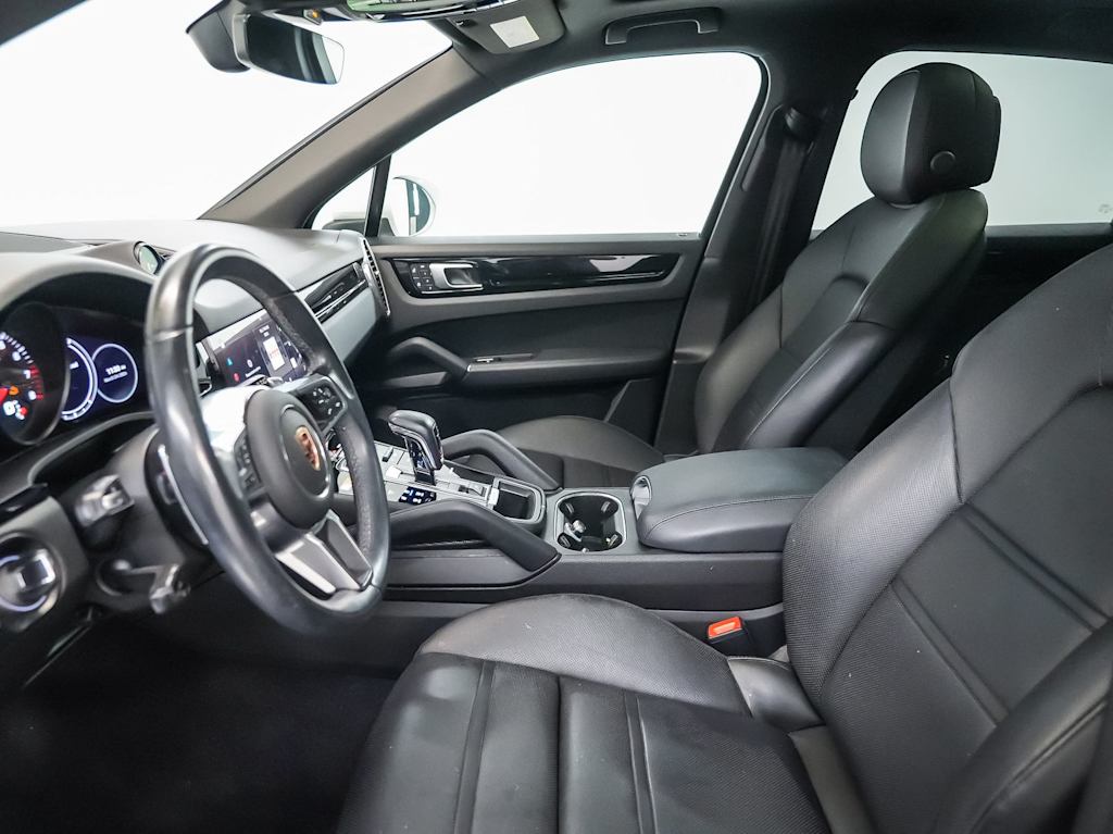 Thumbnail: 2023 Porsche Cayenne - 23