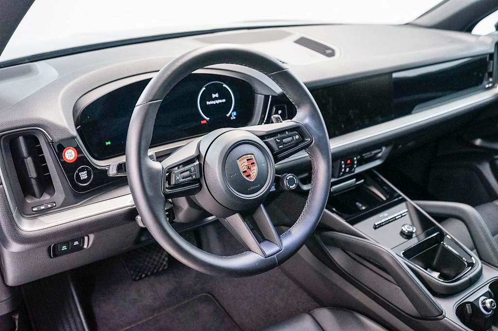 Thumbnail: 2026 Porsche Cayenne - 2