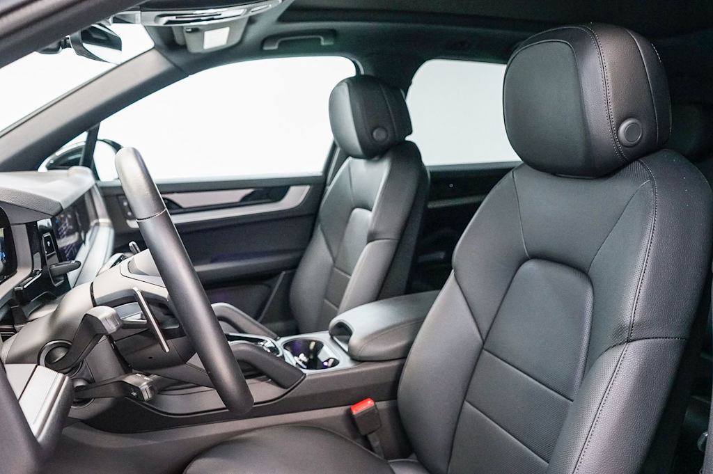 Thumbnail: 2026 Porsche Cayenne - 11