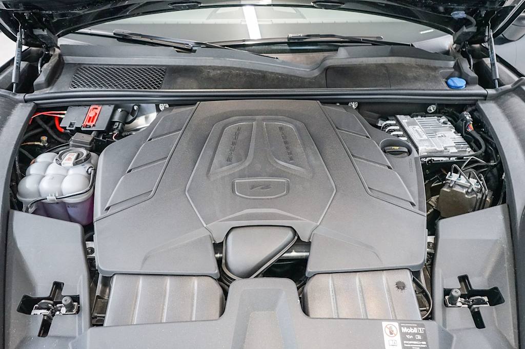 Thumbnail: 2026 Porsche Cayenne - 9