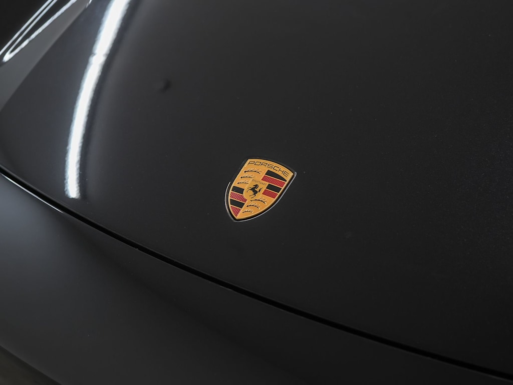 Thumbnail: 2026 Porsche Macan - 25
