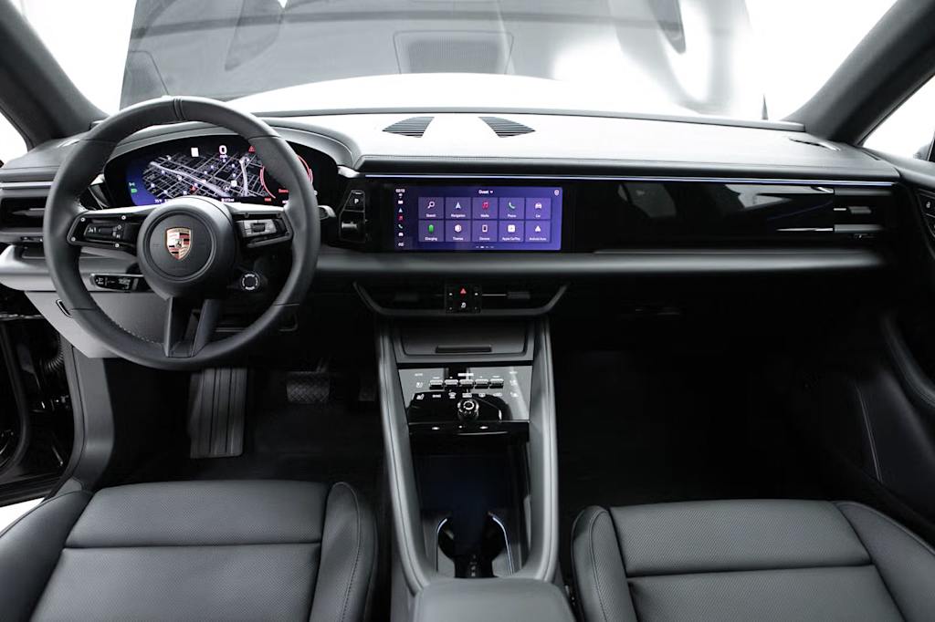 Thumbnail: 2025 Porsche Macan - 6