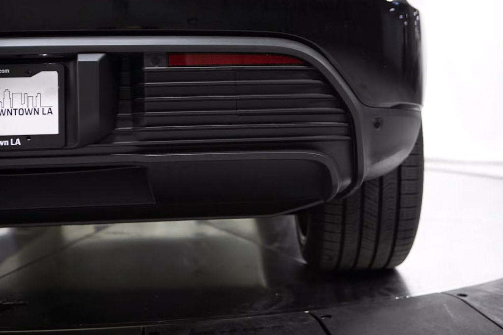 Thumbnail: 2025 Porsche Macan - 23
