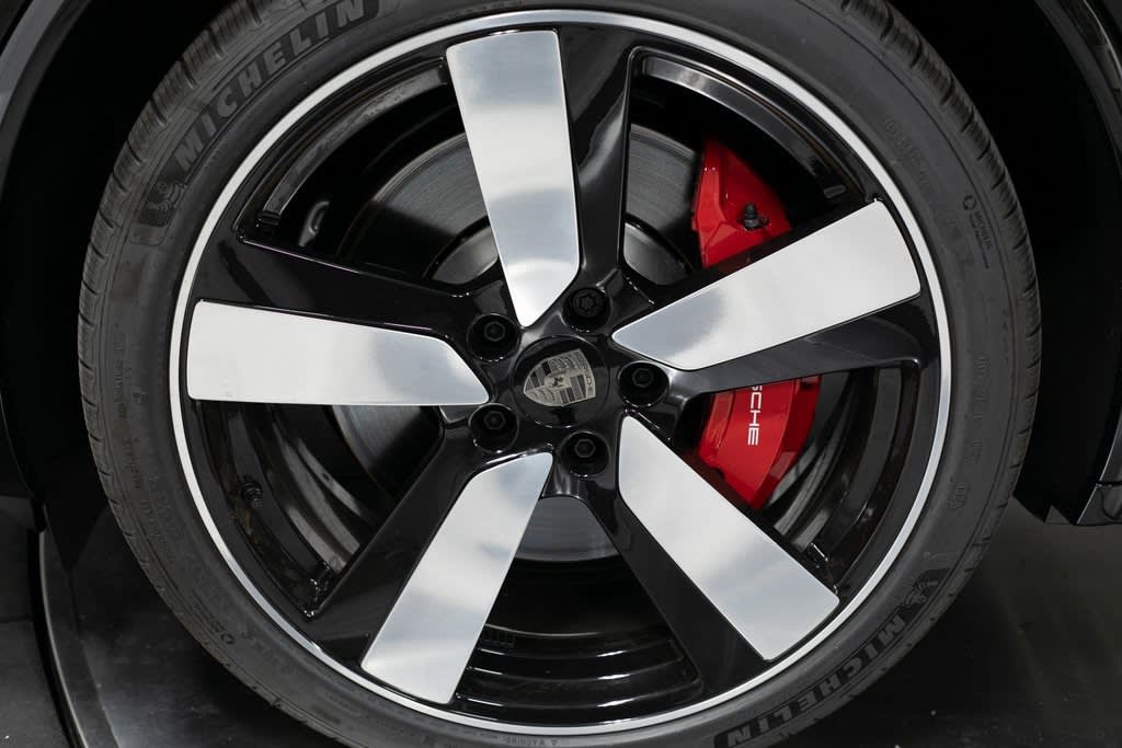 Thumbnail: 2025 Porsche Macan - 7