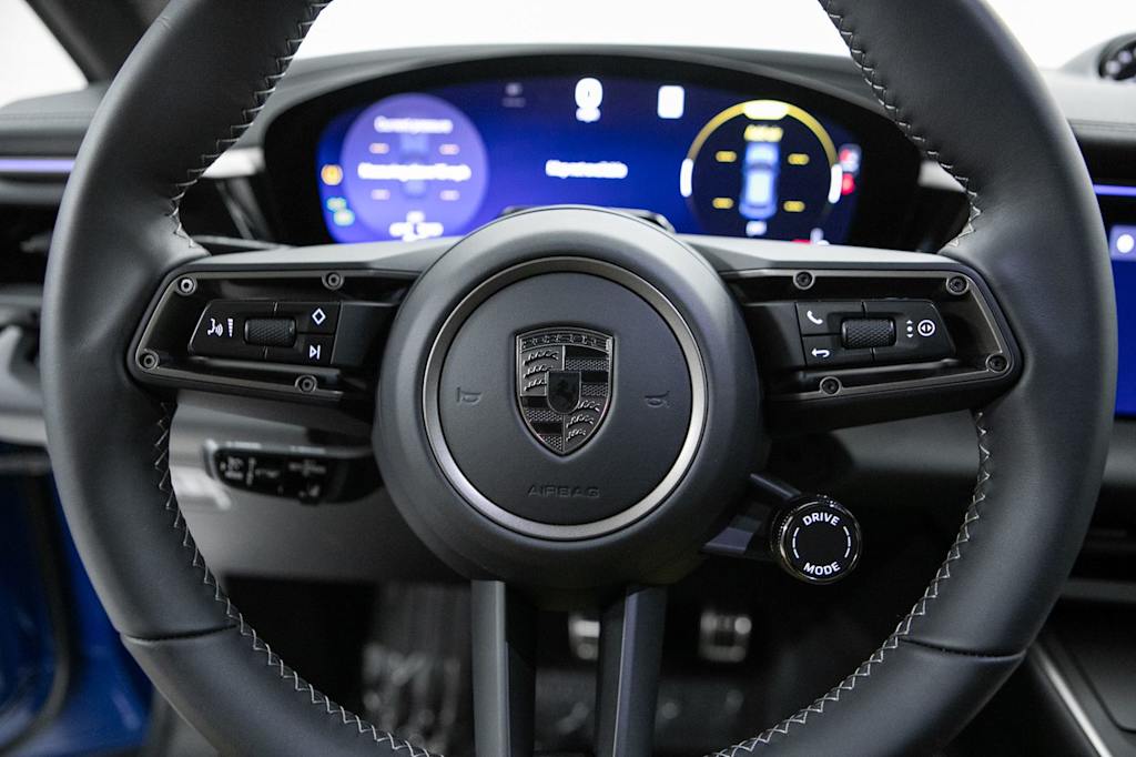 Thumbnail: 2026 Porsche Macan - 11