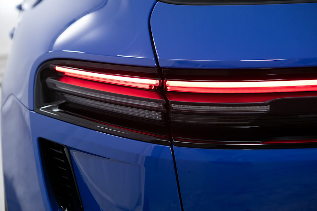 Thumbnail: 2026 Porsche Macan - 22