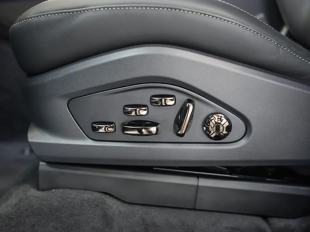 Thumbnail: 2026 Porsche Cayenne - 28