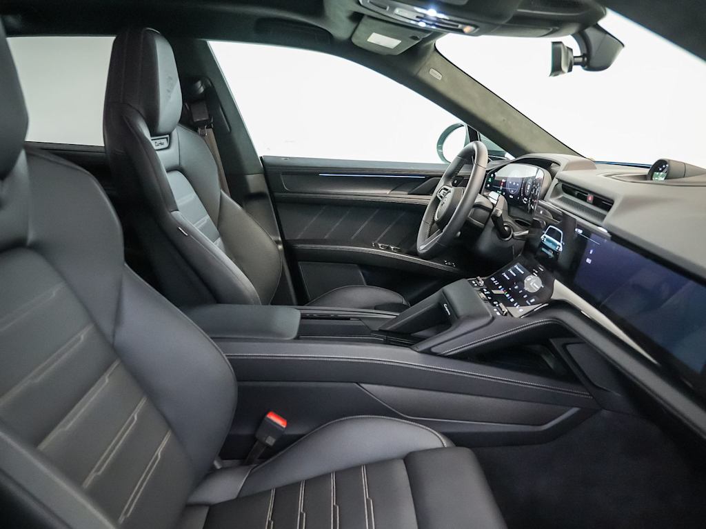Thumbnail: 2026 Porsche Cayenne - 10