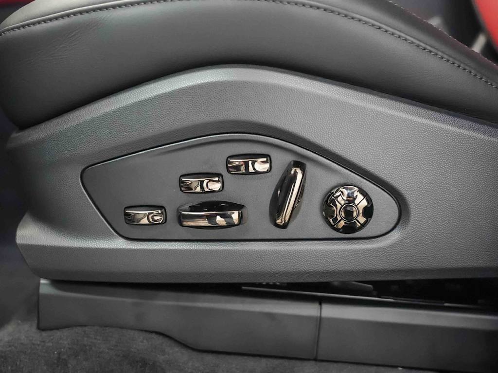 Thumbnail: 2026 Porsche Cayenne - 27