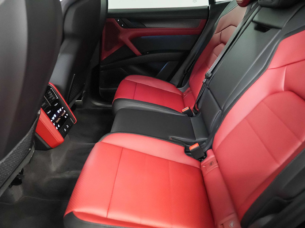 Thumbnail: 2026 Porsche Cayenne - 11