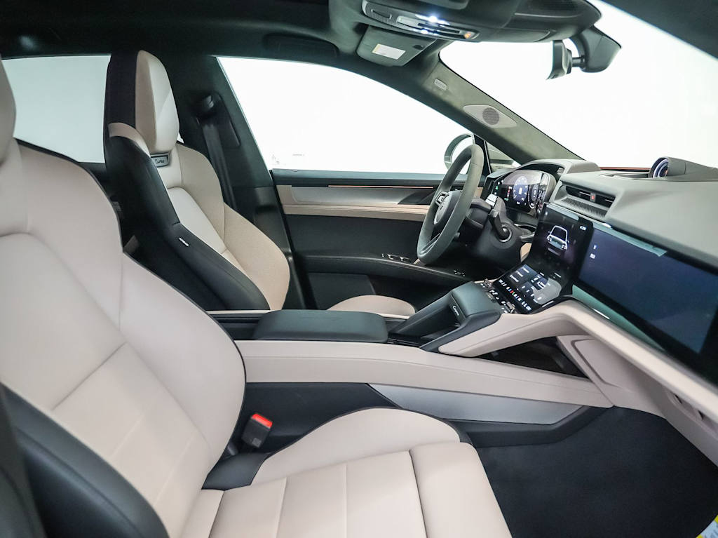 Thumbnail: 2026 Porsche Cayenne - 10