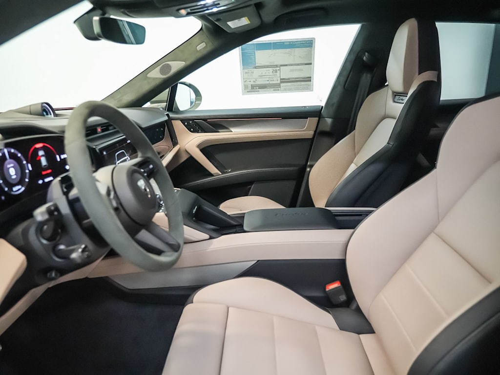 Thumbnail: 2026 Porsche Cayenne - 25