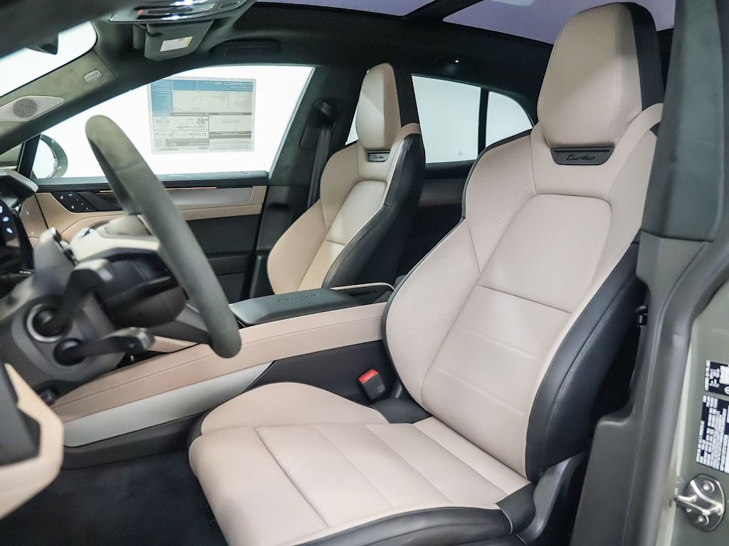 Thumbnail: 2026 Porsche Cayenne - 9