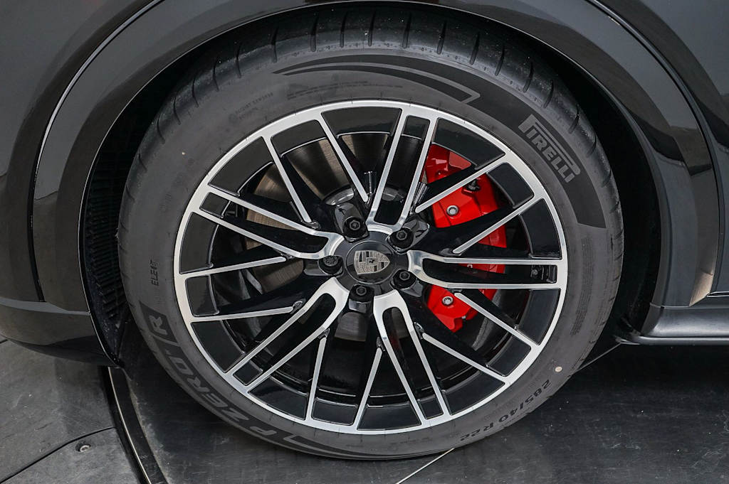 Thumbnail: 2026 Porsche Cayenne - 24