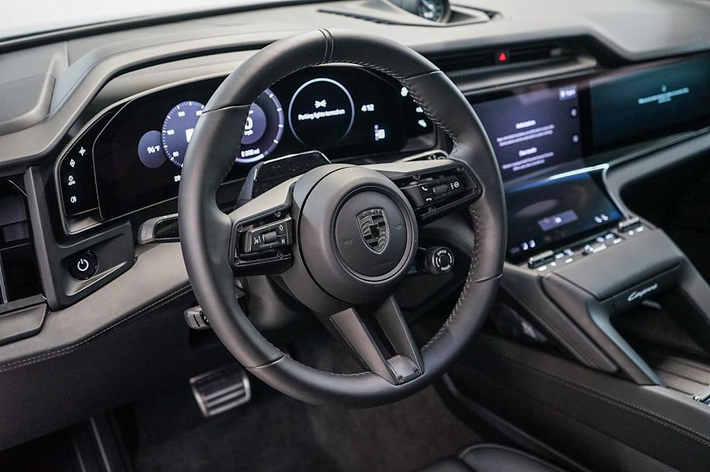 Thumbnail: 2026 Porsche Cayenne - 2