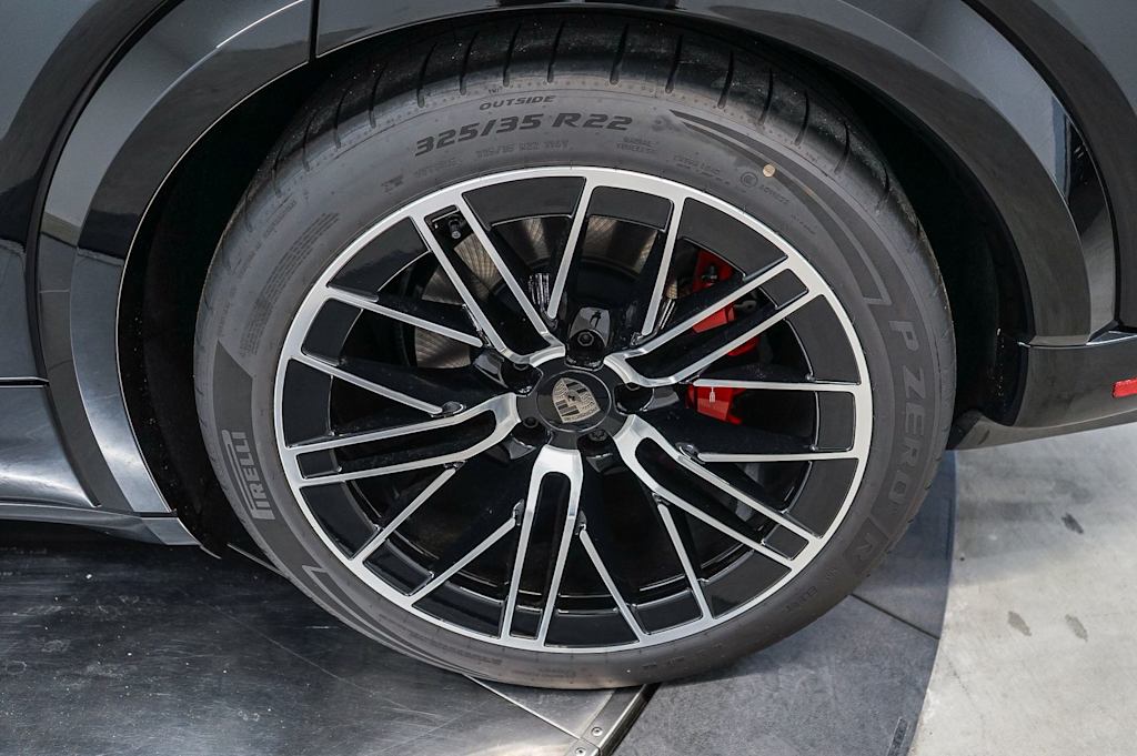 Thumbnail: 2026 Porsche Cayenne - 7