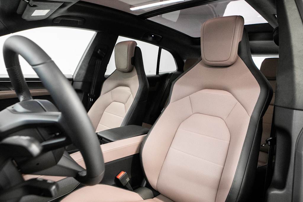 Thumbnail: 2026 Porsche Cayenne - 7