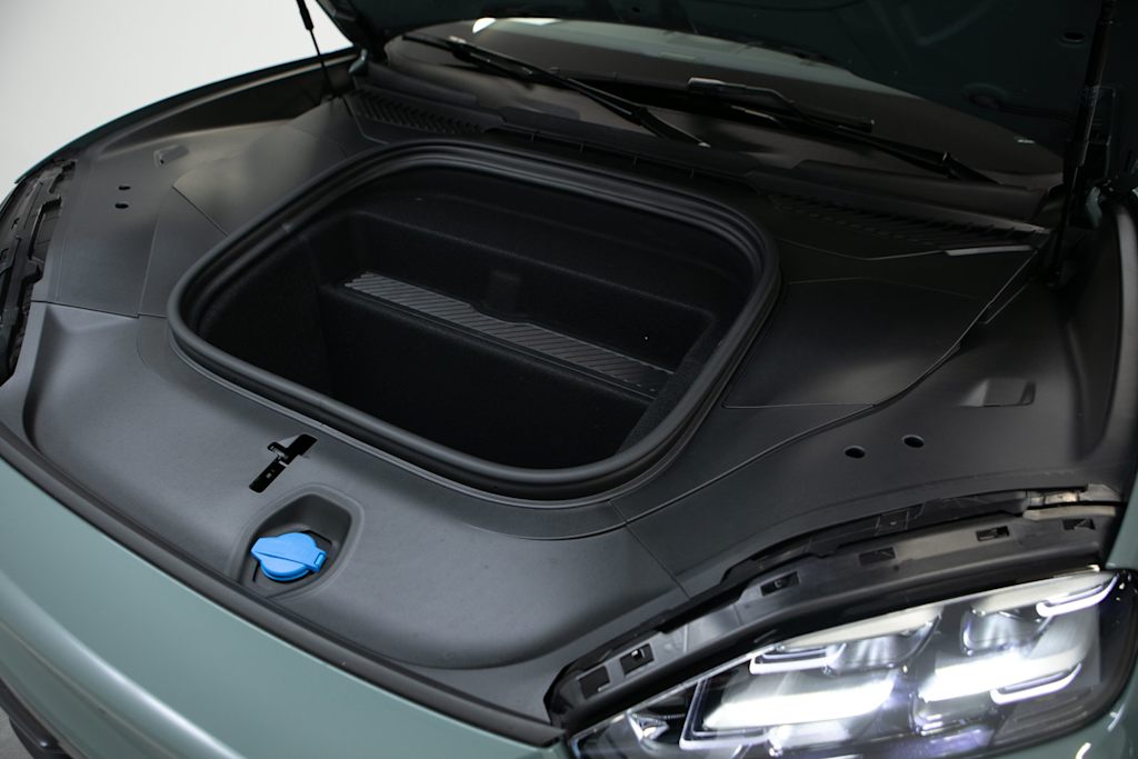 Thumbnail: 2026 Porsche Cayenne - 6
