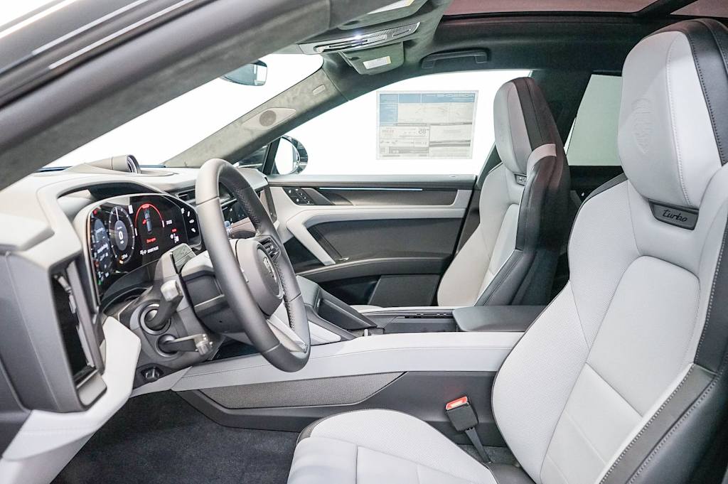 Thumbnail: 2026 Porsche Cayenne - 28