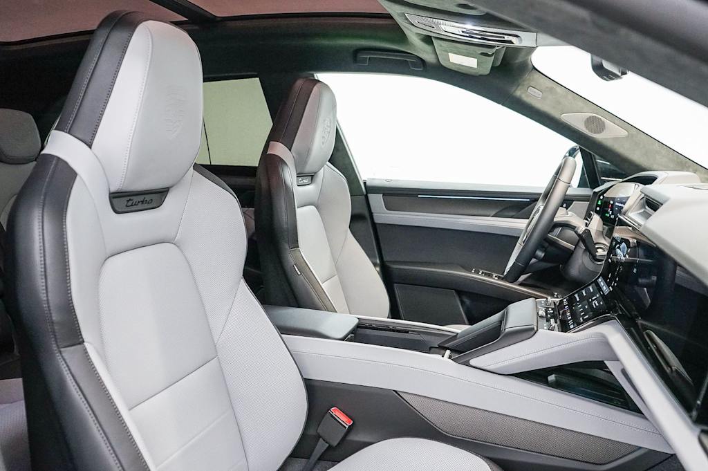 Thumbnail: 2026 Porsche Cayenne - 11