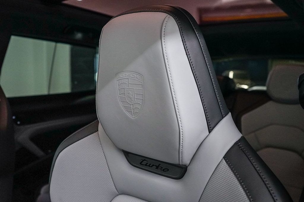 Thumbnail: 2026 Porsche Cayenne - 32