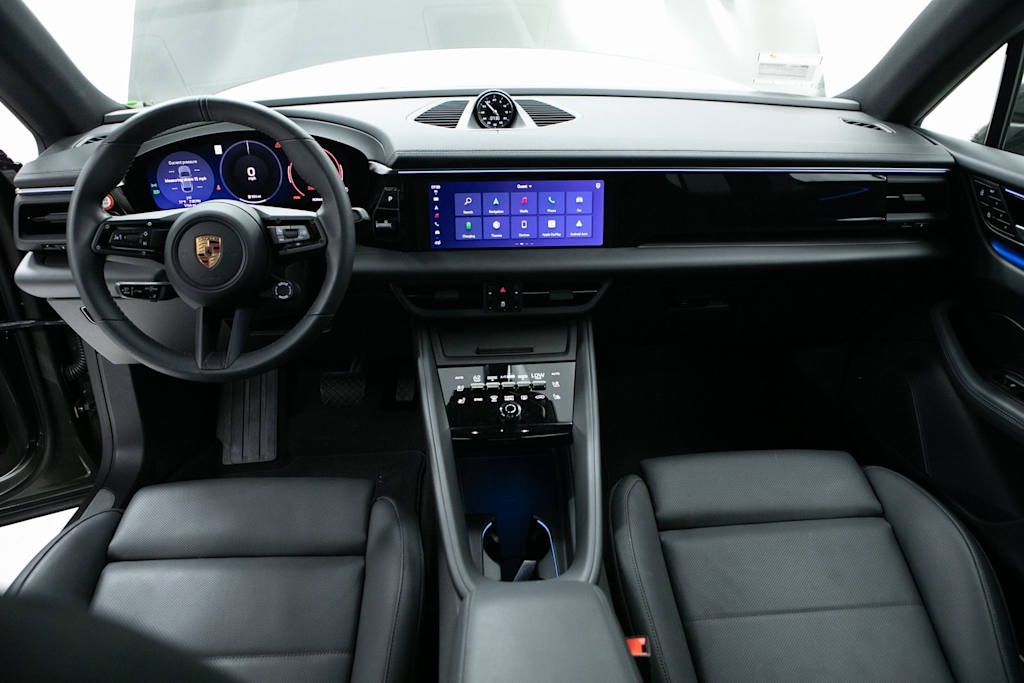 Thumbnail: 2025 Porsche Macan - 8
