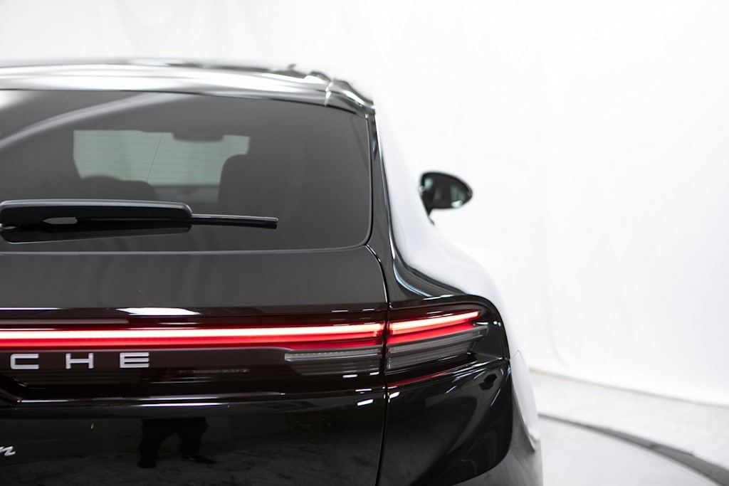 Thumbnail: 2025 Porsche Macan - 37