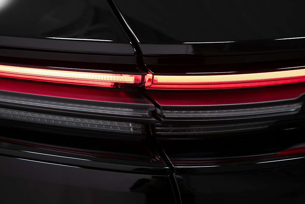 Thumbnail: 2025 Porsche Macan - 34