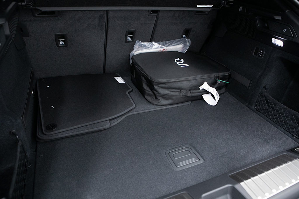 Thumbnail: 2025 Porsche Macan - 15