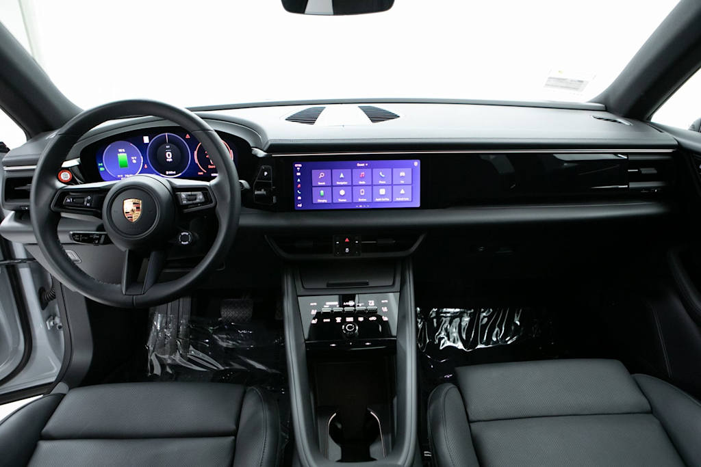 Thumbnail: 2025 Porsche Macan - 9