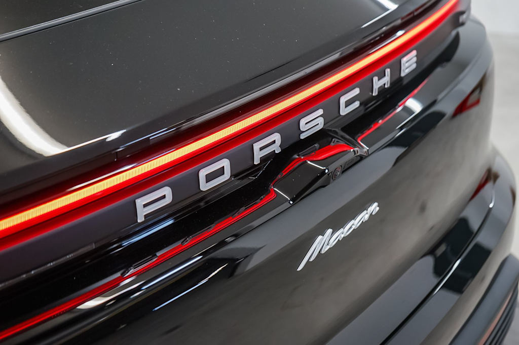 Thumbnail: 2026 Porsche Macan - 22