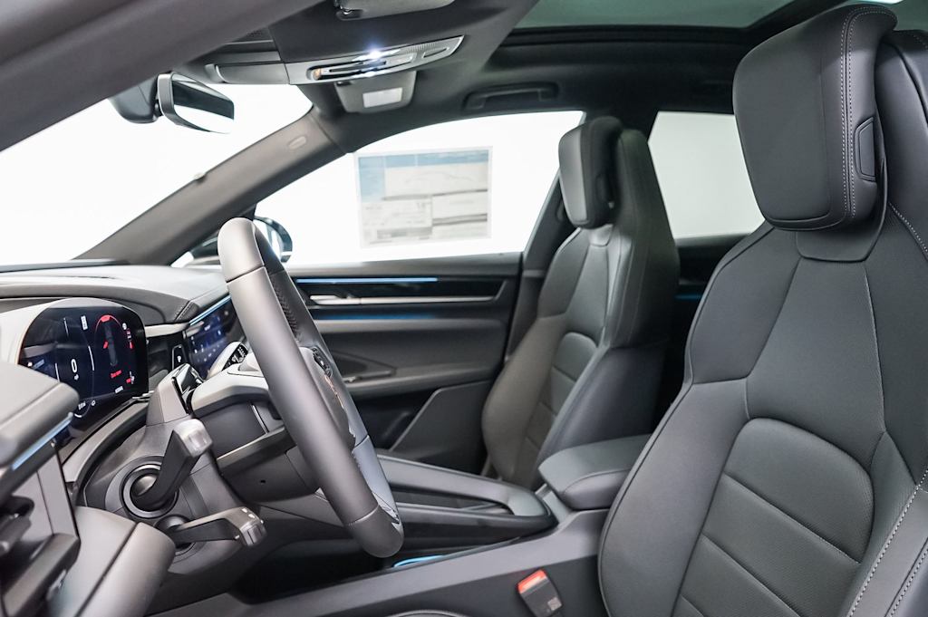 Thumbnail: 2026 Porsche Macan - 27