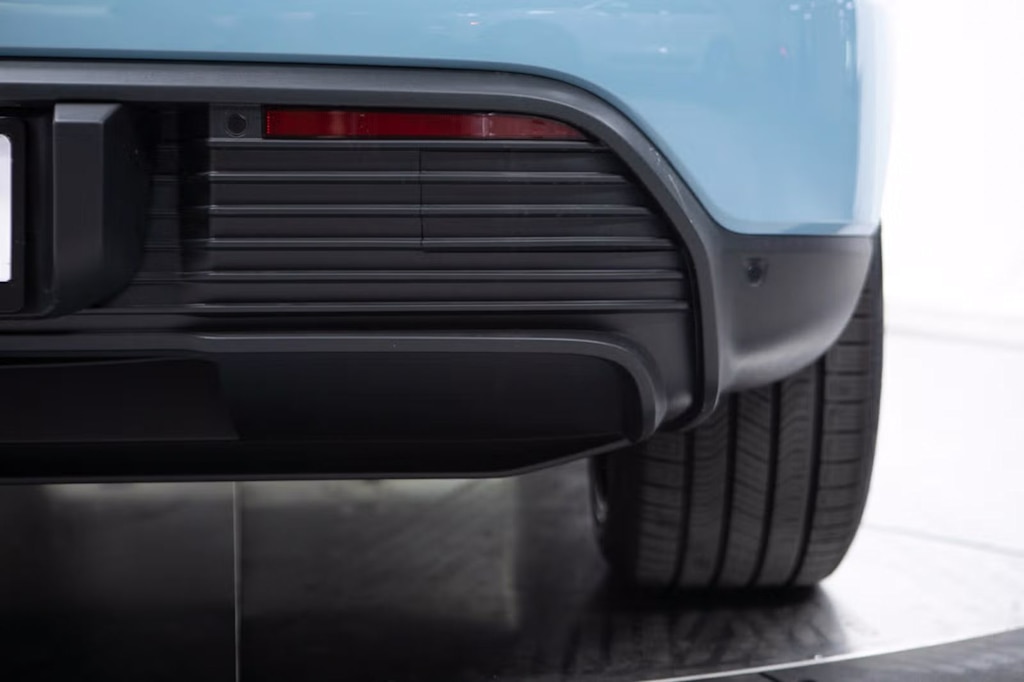 Thumbnail: 2026 Porsche Macan - 25