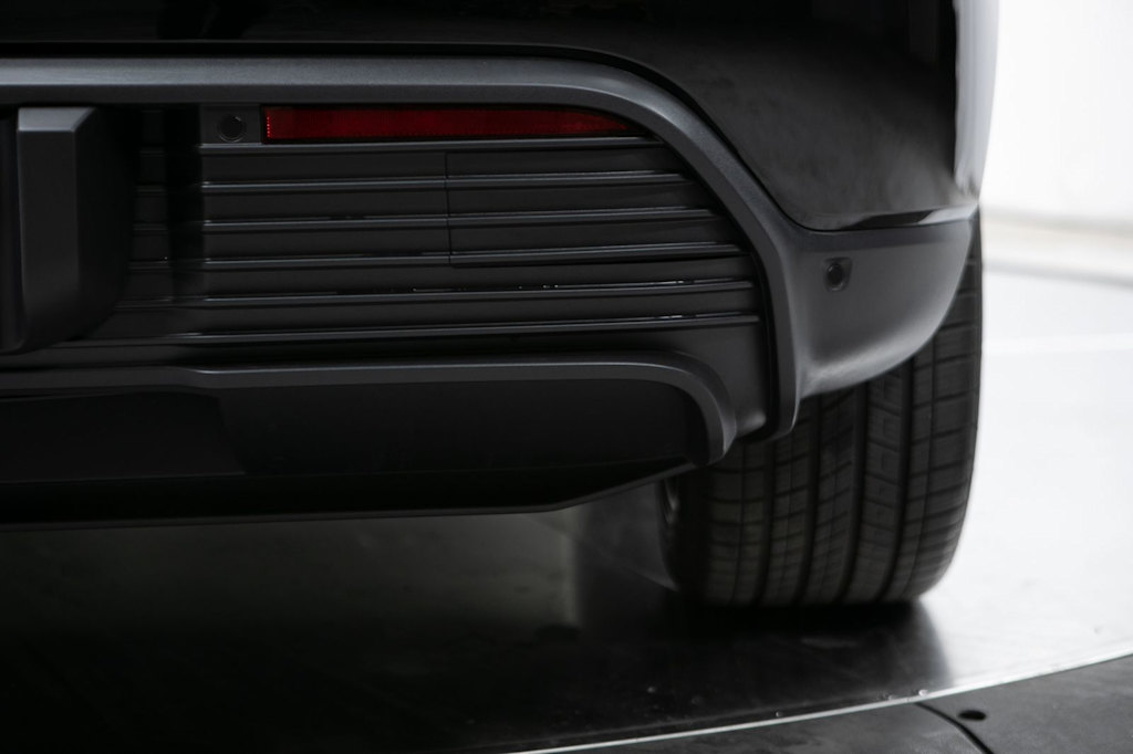 Thumbnail: 2026 Porsche Macan - 25