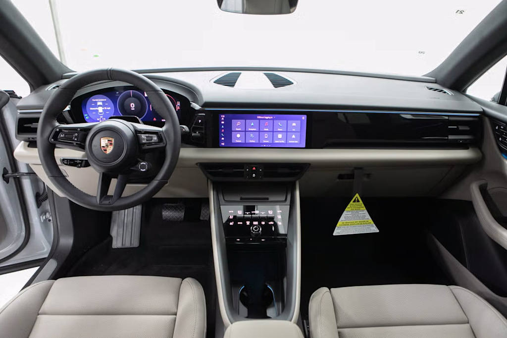 Thumbnail: 2026 Porsche Macan - 9