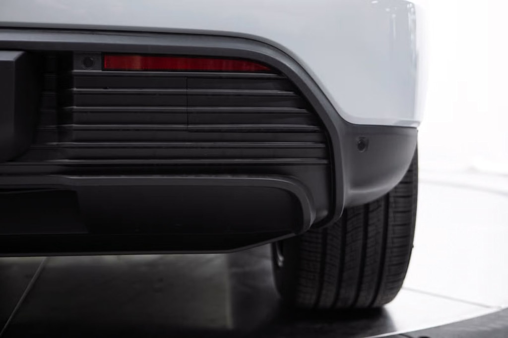 Thumbnail: 2026 Porsche Macan - 25